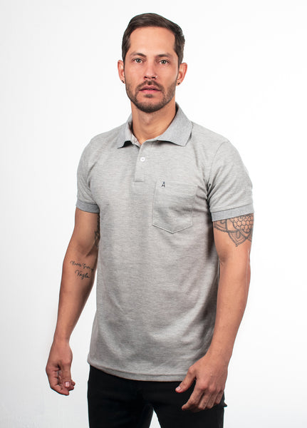 Camiseta tipo discount polo con bolsillo